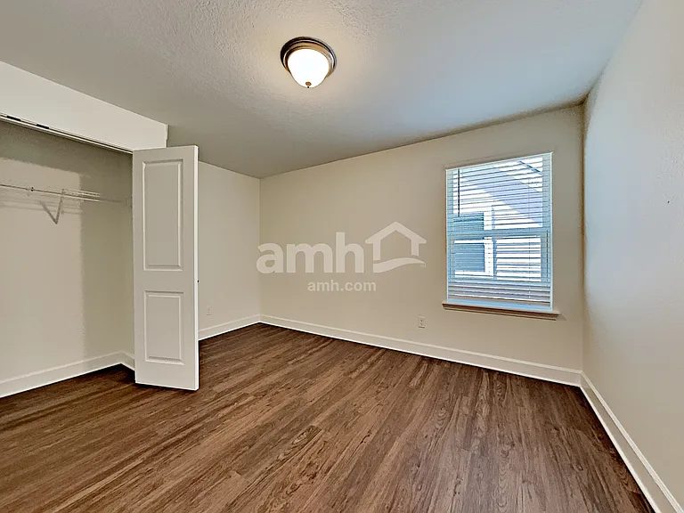 481 Sandstone Dr — Photo 24