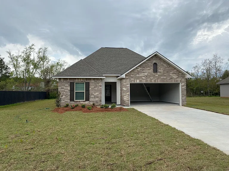 39071 Fairfield Dr — Photo 1
