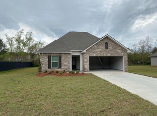39071 Fairfield Dr, Ponchatoula, LA 70454