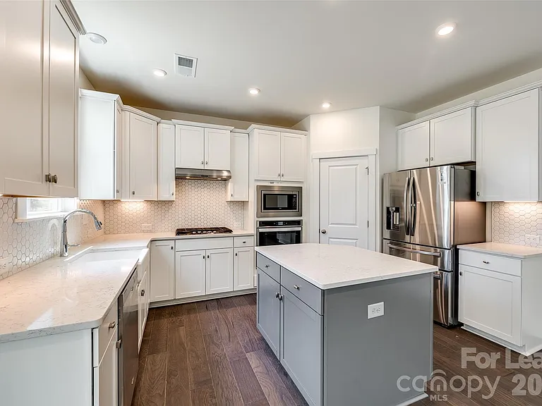 1540 Striped Bass Ln — Photo 10