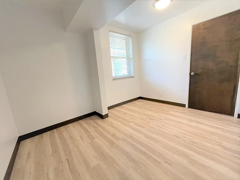 5710 Phillips Ave #A9 — Photo 112
