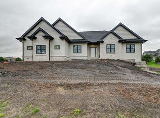 6690 Morning Dew Ln, Sun Prairie, WI