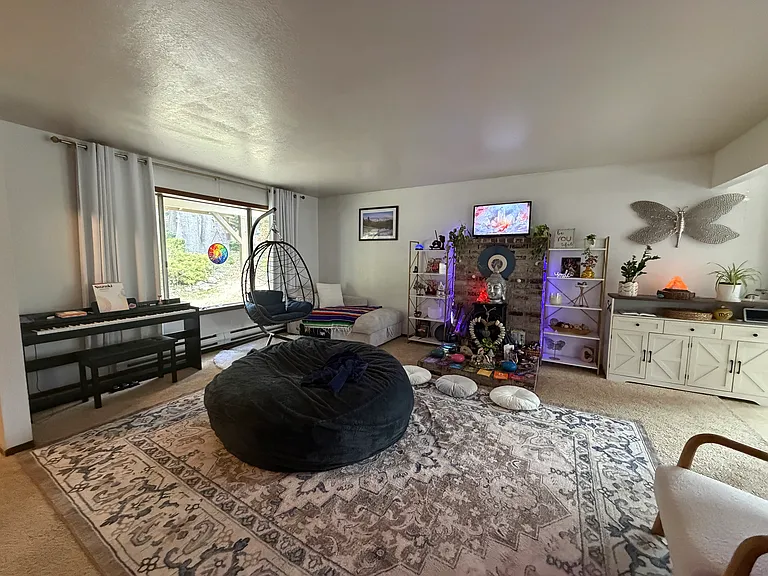 814 Carmen Dr #C — Photo 15