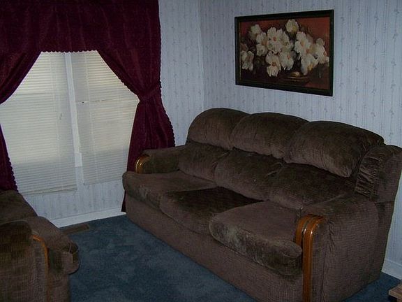 2nd image of 207 Mount Leo Heights St
