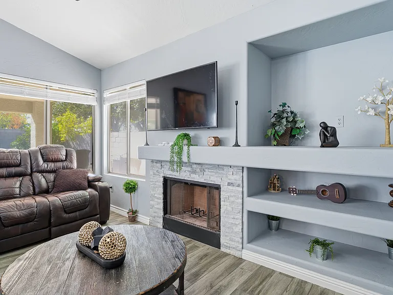 2075 E Arabian Dr — Photo 30