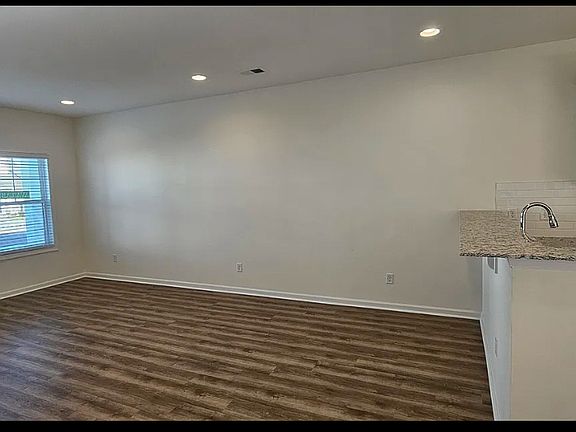3rd image of 3045 Olivette Pl