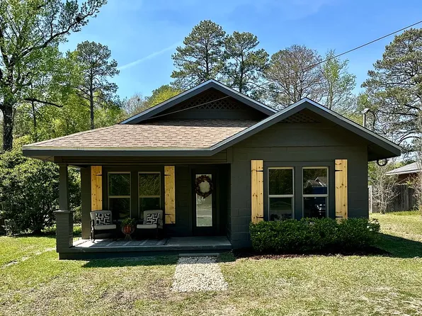472 Peyton St, Jena, LA 71342
