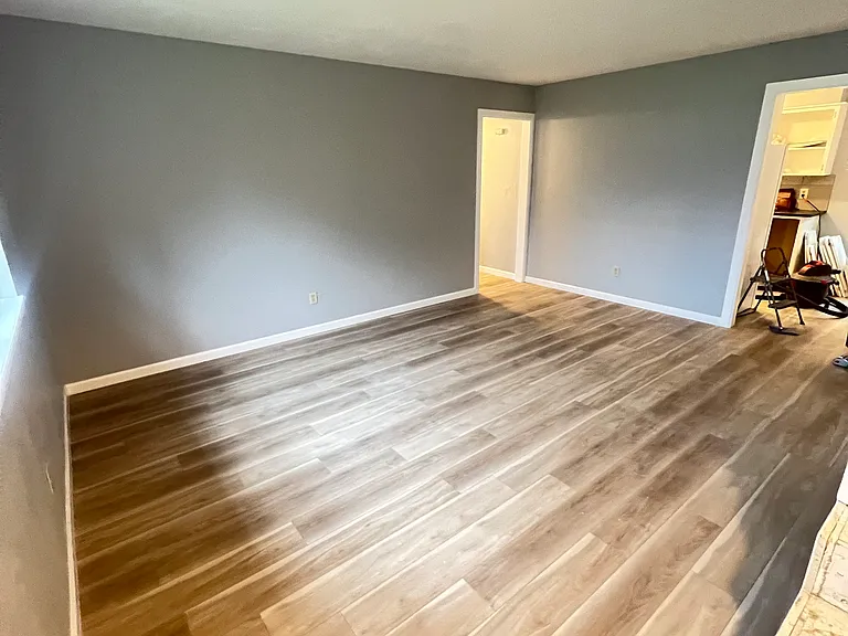 2706 N Ann Arbor Ave — Photo 8
