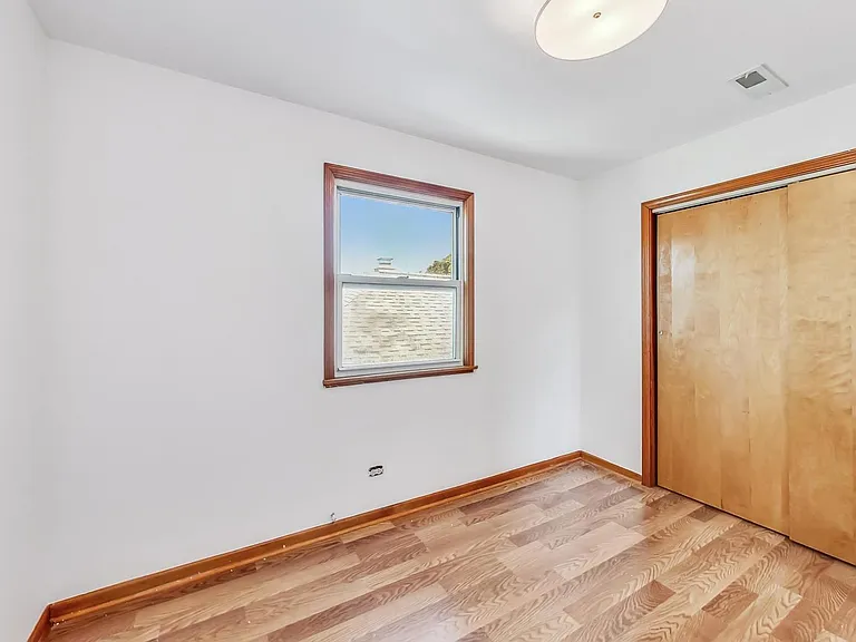 4234 N McVicker Ave #2 — Photo 12