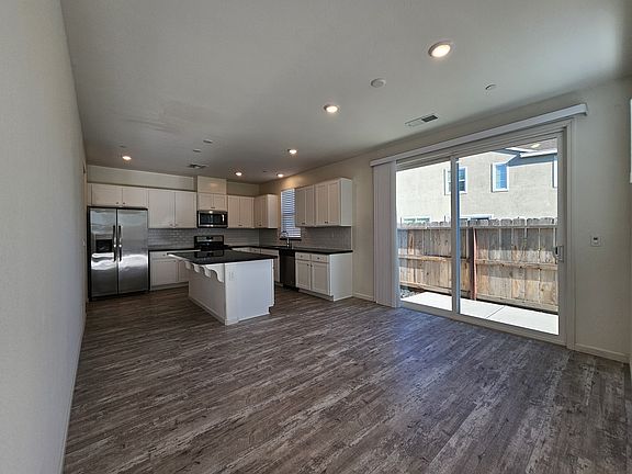 4th image of 3145 Sunny Gate Ln