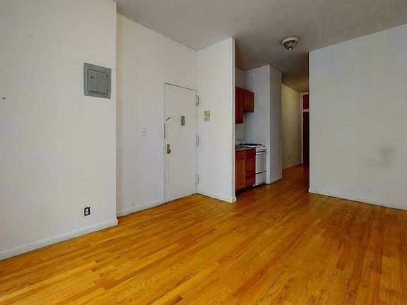 5th image of 409 E 74th St APT 1D