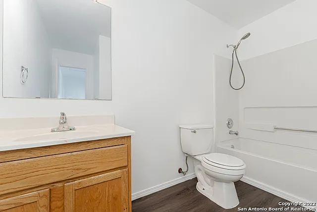 102 Mallow Grv — Photo 22