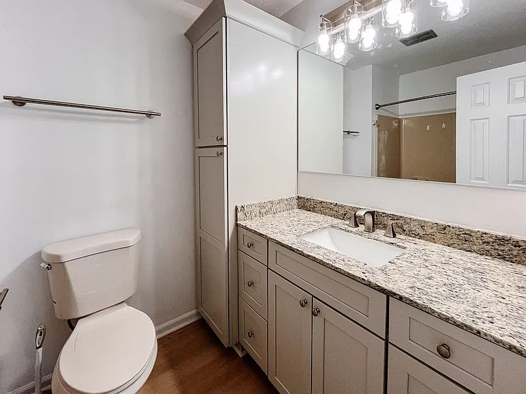 1003 Evergreen Way — Photo 5