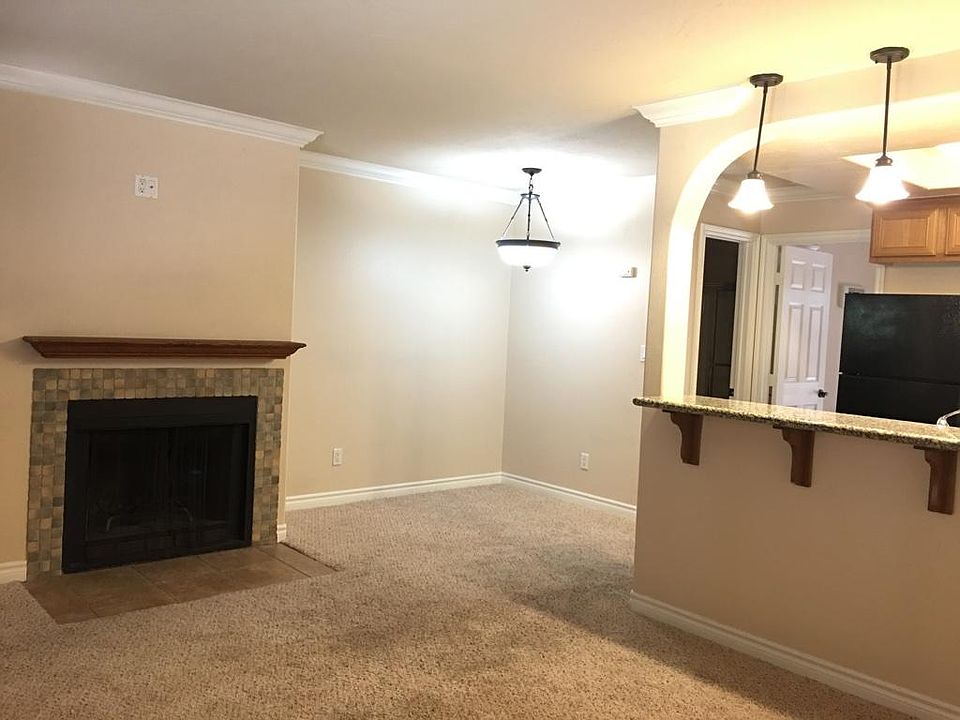 1st image of 4212 48th St APT 2