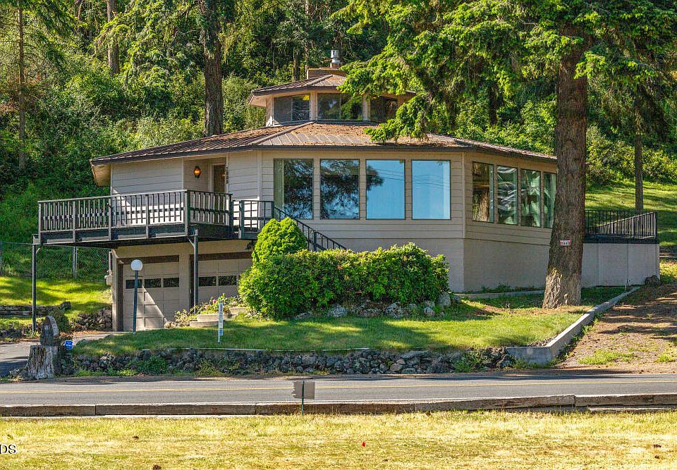 1st image of 1885 Lakeshore Dr