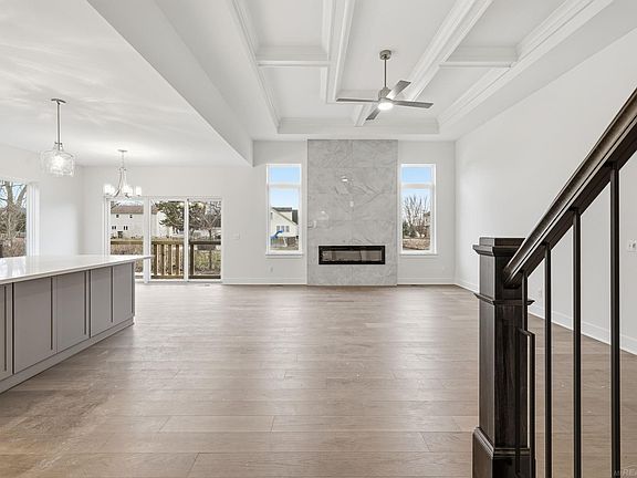 4th image of 49259 Langford Dr