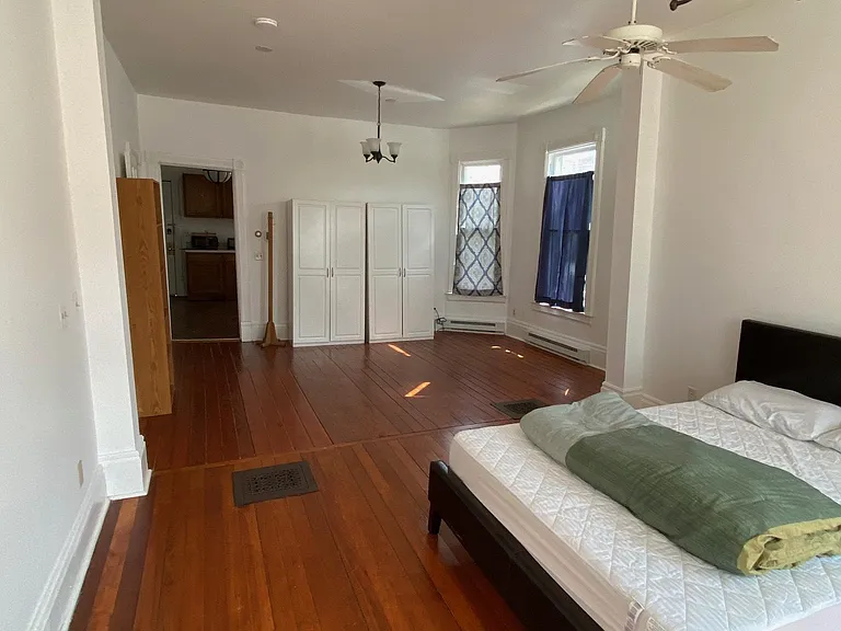 401 N Albany St #401 — Photo 6