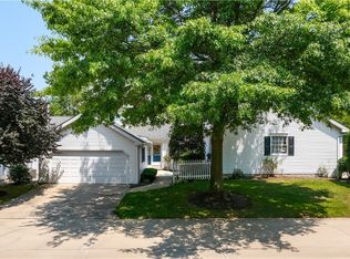 656 Fairfield Ln, Aurora, OH 44202