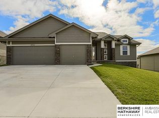 13502 S 47th St, Bellevue, NE 68123