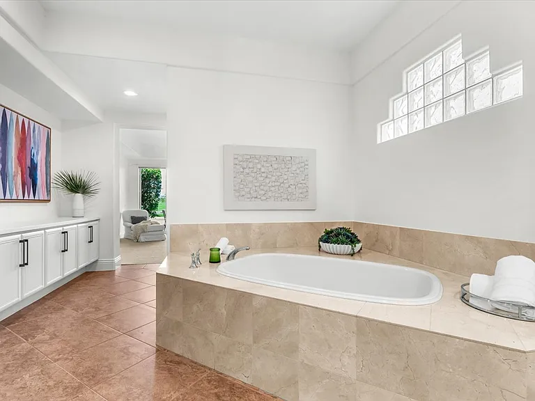 79370 Mission Dr W — Photo 16