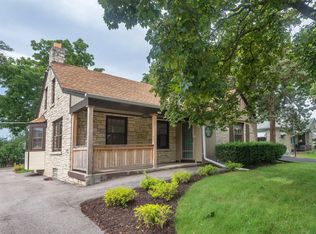 315 N 112th St, Wauwatosa, WI 53226