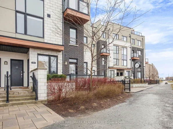 1555 Kingston Rd, Pickering, ON