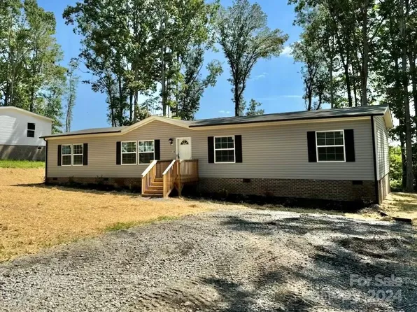 3118 Medicine Bow Rd, Claremont, NC 28610