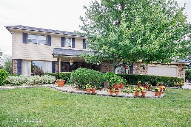 1st image of 13513 Deerpath Dr