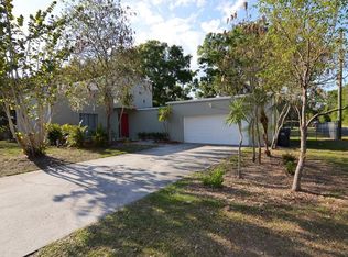 741 Crystal Lake Rd, Lutz, FL 33548