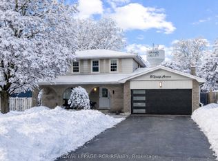 18 Spruyt Ave, Grand Valley, ON L9W5X4