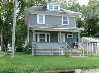 1128 Mulberry St, Waterloo, IA 50703