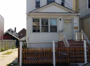 8748 109th St, Richmond Hill, NY 11418