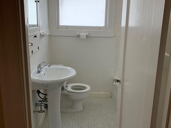 4th image of 2950 Fulton St APT 7
