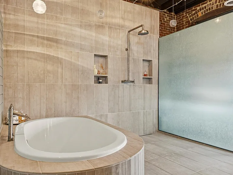 55 E Main St #304 — Photo 3