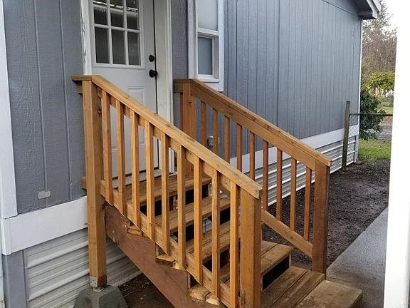 5th image of 301 E Newaukum Street