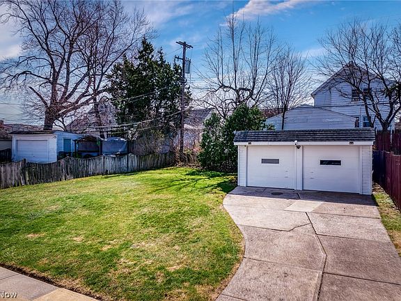 5th image of 10506 Park Heights Ave