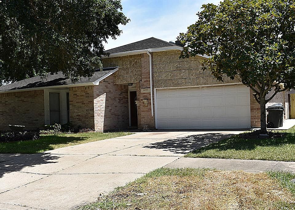 1st image of 19207 Cypress Harbor Dr