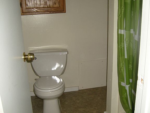 1/2 bath