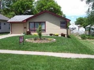 1414 Summit St, Beatrice, NE 68310