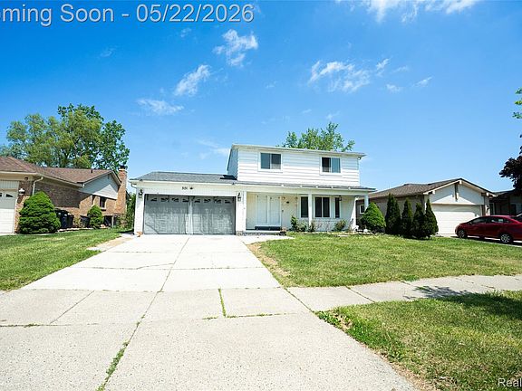2nd image of 3131 Elmcrest Rd