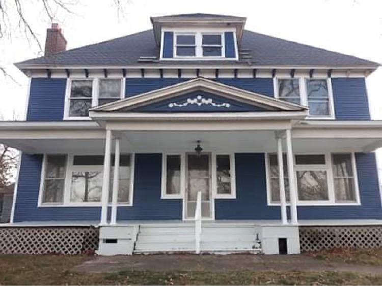 1st image of 2387 Lakeshore Dr