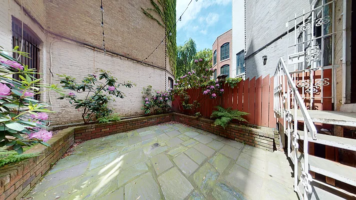 Rented by Bond New York | media 30