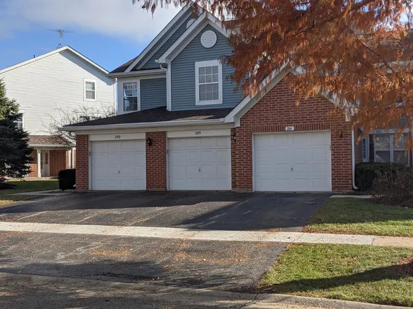 295 Ashbury Ln W, Roselle, IL 60172