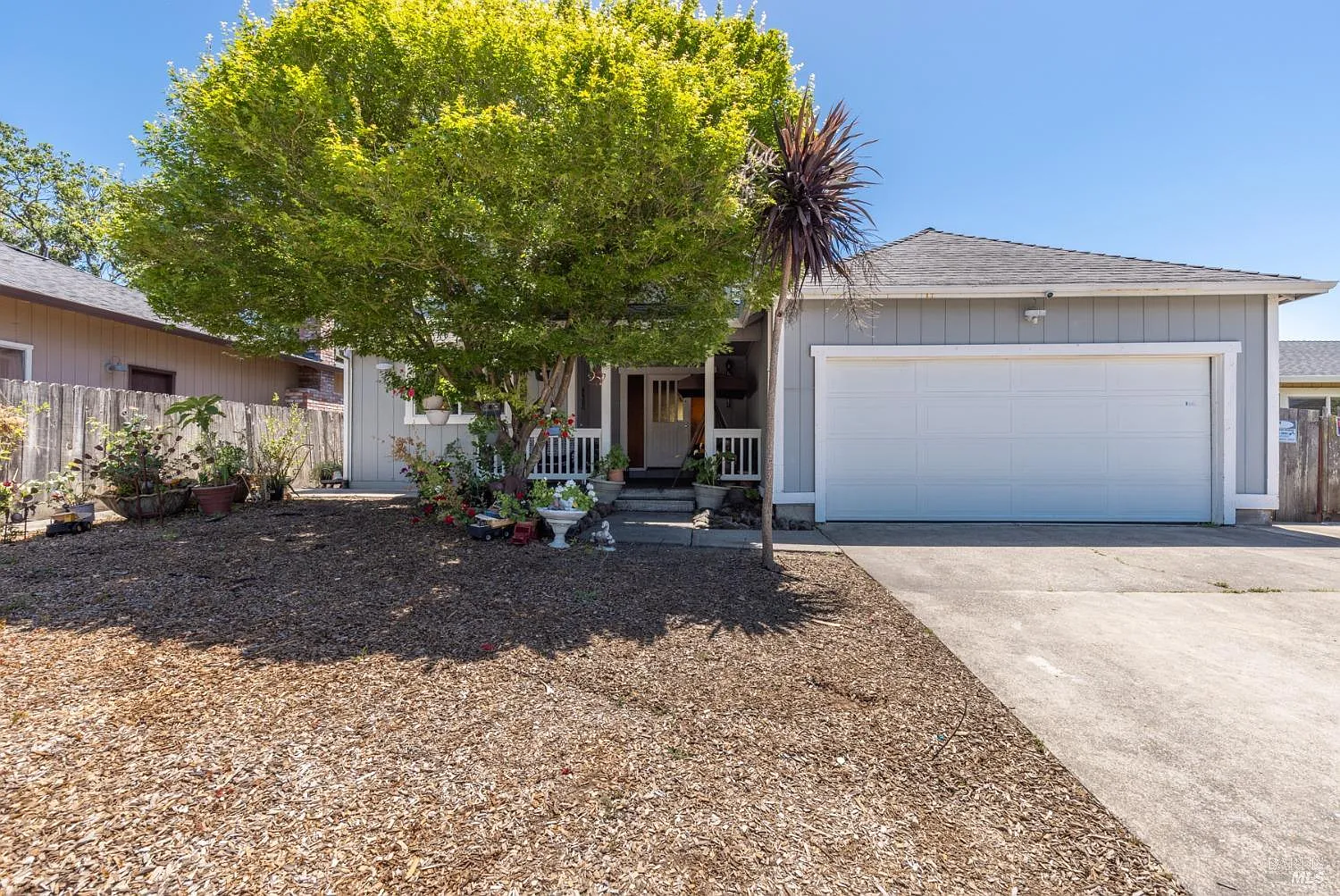 2386 Baggett Drive photo 1