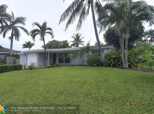 917 SE 16th St, Deerfield Beach, FL 33441