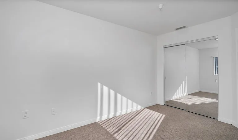 Osborne — Photo 12