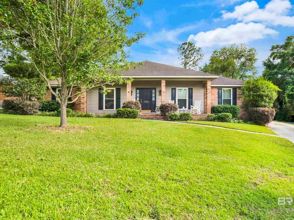 7431 Summer Ct, Mobile, AL 36695