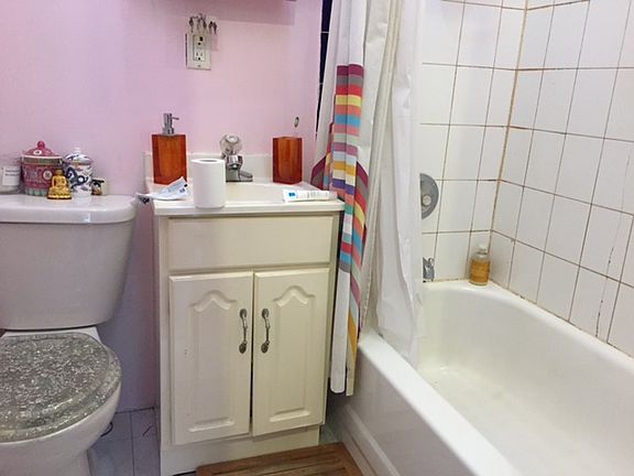 5th image of 23 Greenpoint Ave #2F