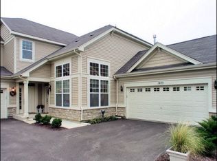 1923 Chase Ln, Aurora, IL 60502