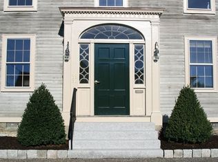 17 Washington St APT 1, Gloucester, MA 01930